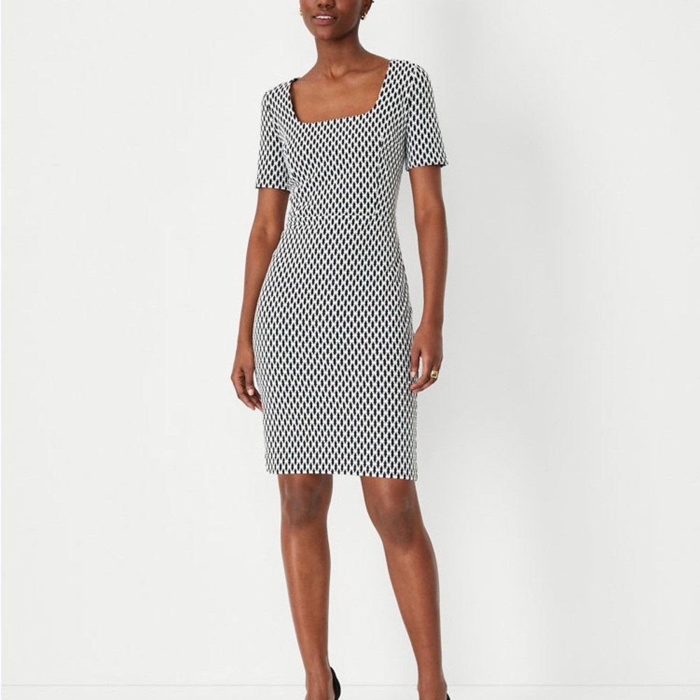 Elegant Black and White Patterned Dress